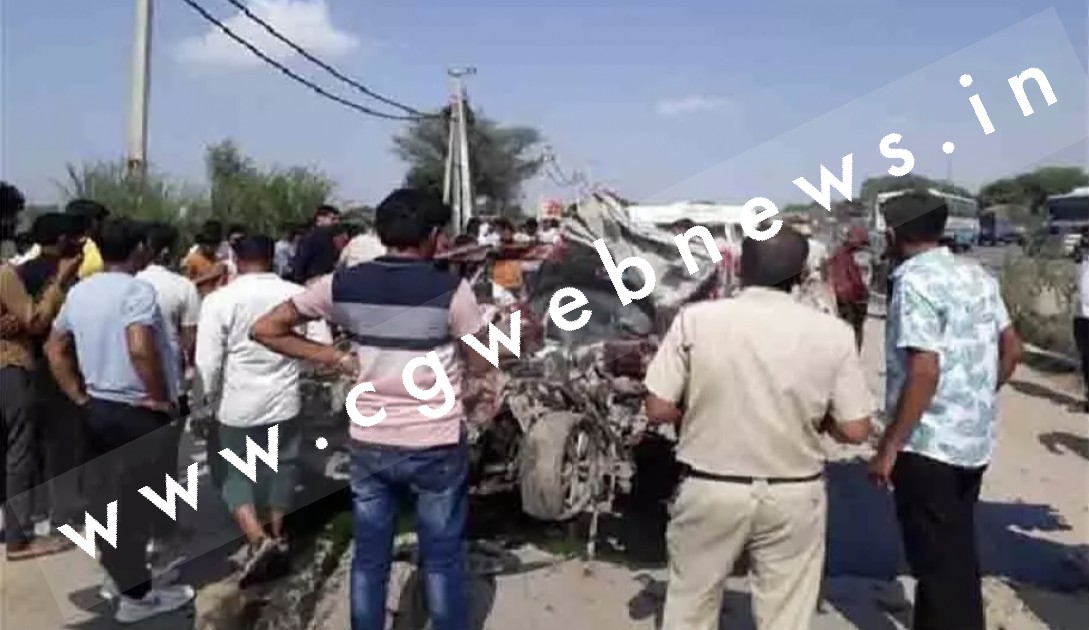 तेज रफ्तार बस ने कार को मारी टक्कर , दर्दनाक हादसे में 05 युवकों की मौके पर ही मौत